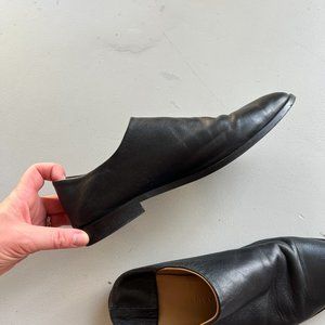 Everlane The Modern Babo Shoe in Black